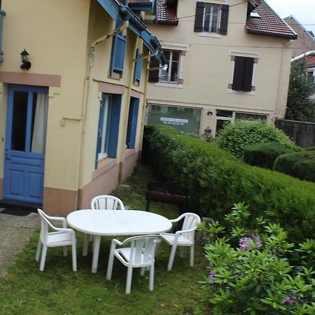 הוילה ג'רארדמר La Maison Jaune Et Bleue מראה חיצוני תמונה