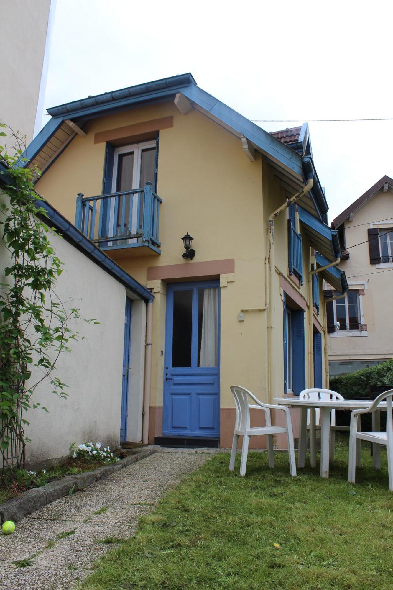 הוילה ג'רארדמר La Maison Jaune Et Bleue מראה חיצוני תמונה
